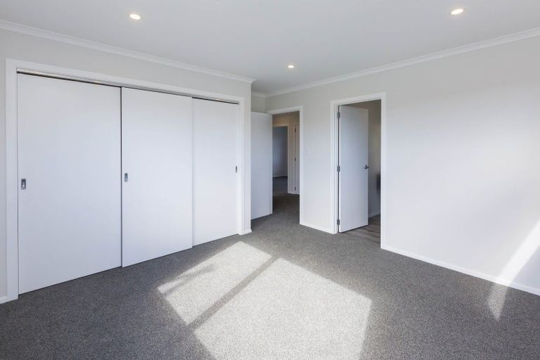 Photo of property in 11 Mawai Hakona Drive, Wallaceville, Upper Hutt, 5018