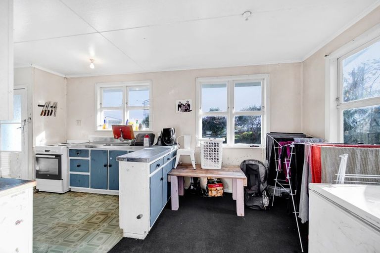 Photo of property in 2 Newbury Place, Waitara, 4320