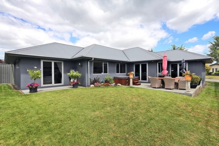 Photo of property in 101 Russell Robertson Drive, Havelock North, 4130