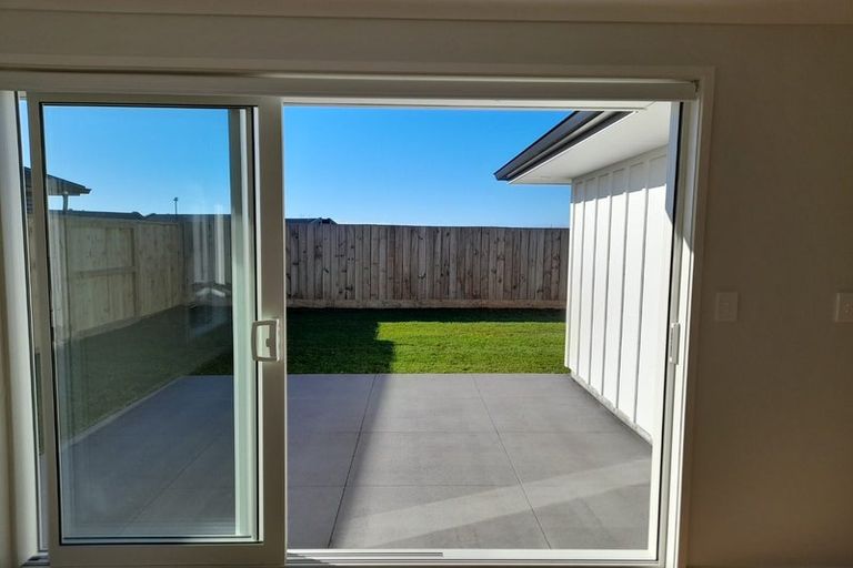 Photo of property in 11 Cotula Way, Papamoa Beach, Papamoa, 3118