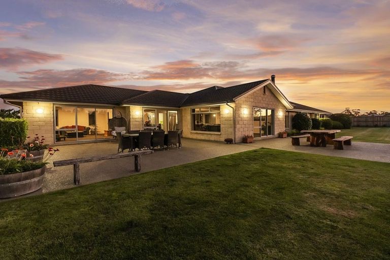 Photo of property in 30 Sunnyside Road, Coatesville, 0793