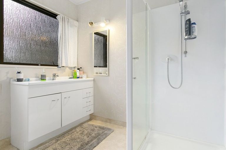 Photo of property in 3 Drayton Place, Leamington, Cambridge, 3432