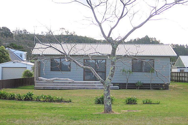 Photo of property in 235 Port Road, Whangamata, 3620