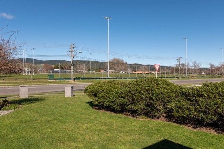 Photo of property in 256 Vaughan Road, Owhata, Rotorua, 3010