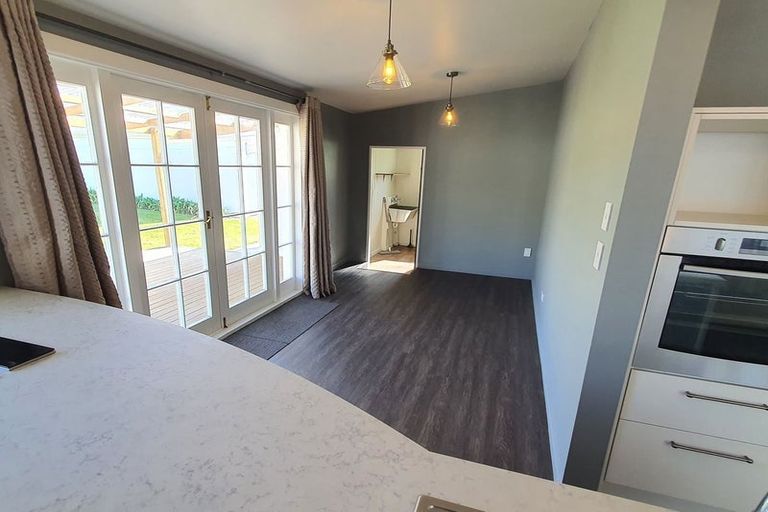 Photo of property in 14 Rhodes Street, Waimate, 7924