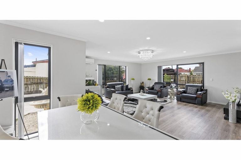 Photo of property in 127a Puhinui Road, Papatoetoe, Auckland, 2104