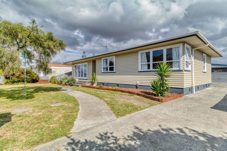 Photo of property in 24 Merton Crescent, Pirimai, Napier, 4112