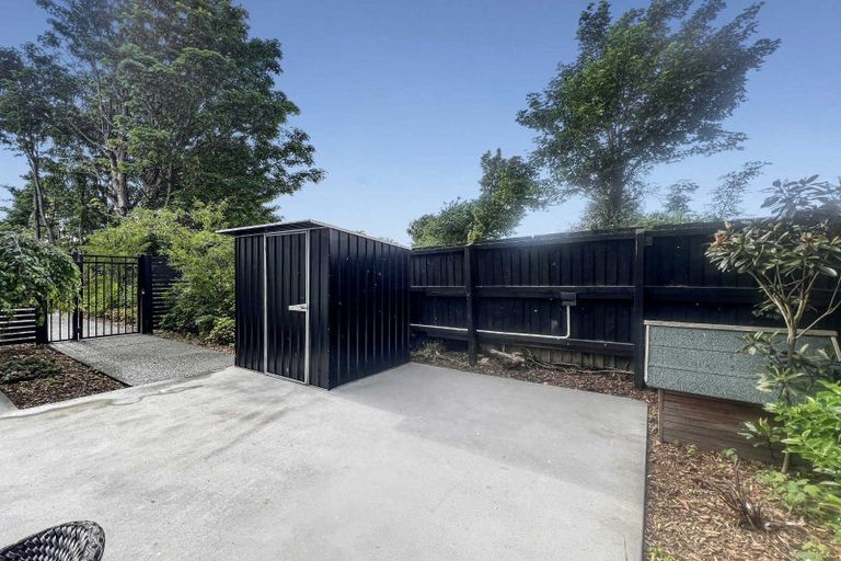 Photo of property in 6/12 New Brighton Road, Shirley, Christchurch, 8061