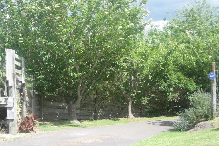 Photo of property in 56 Dunlop Road, Te Puke, 3119
