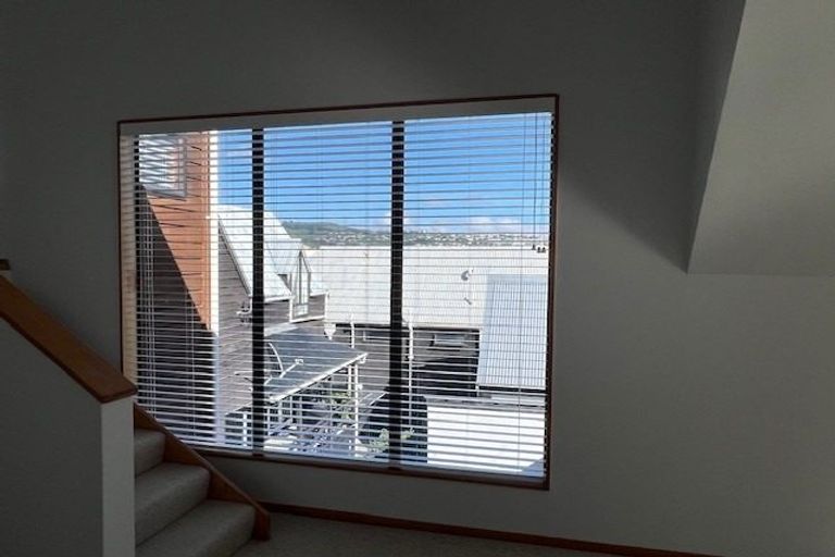 Photo of property in 94 Majoribanks Street, Mount Victoria, Wellington, 6011