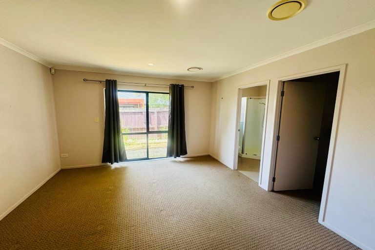 Photo of property in 29 Willowgrange Place, Pukekohe, 2120