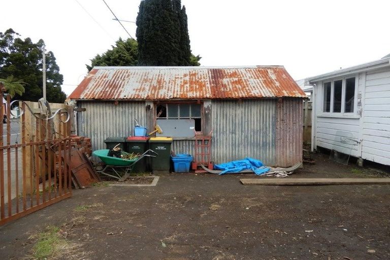 Photo of property in 9 Princes Street, Hawera, 4610