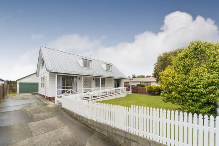 Photo of property in 89 Benmore Avenue, Cloverlea, Palmerston North, 4412
