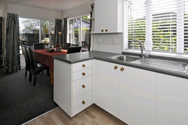 Photo of property in 22a Hay Street, Bromley, Christchurch, 8062