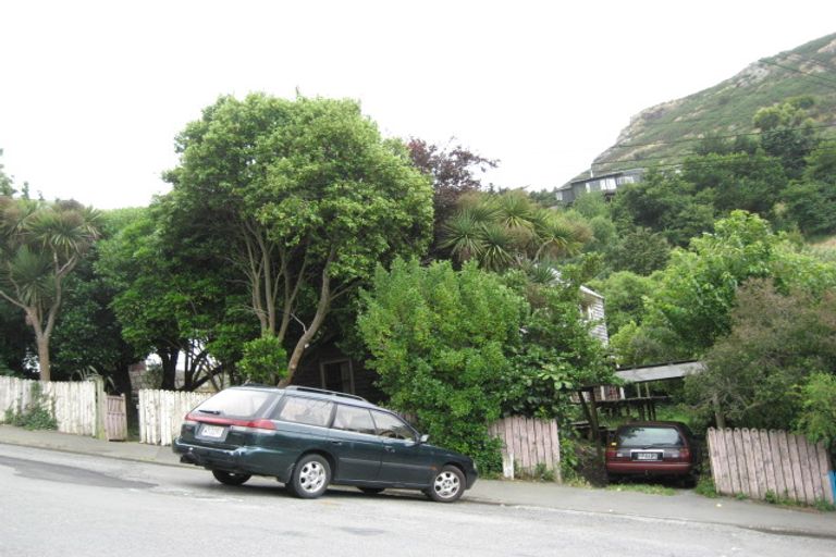 Photo of property in 40 Voelas Road, Lyttelton, 8082