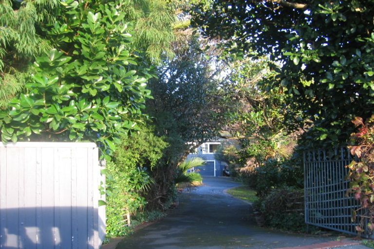 Photo of property in 232 Waiwhetu Road, Waterloo, Lower Hutt, 5011