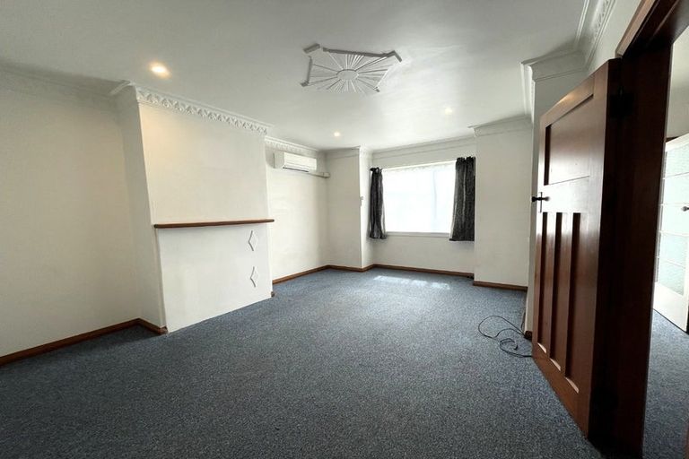 Photo of property in 81-87 Whites Line East, Waiwhetu, Lower Hutt, 5010