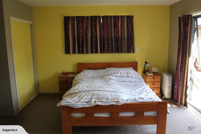 Photo of property in 6a Blarney Place, Casebrook, Christchurch, 8051