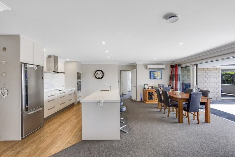 Photo of property in 11 Simms Lane, West Melton, 7618