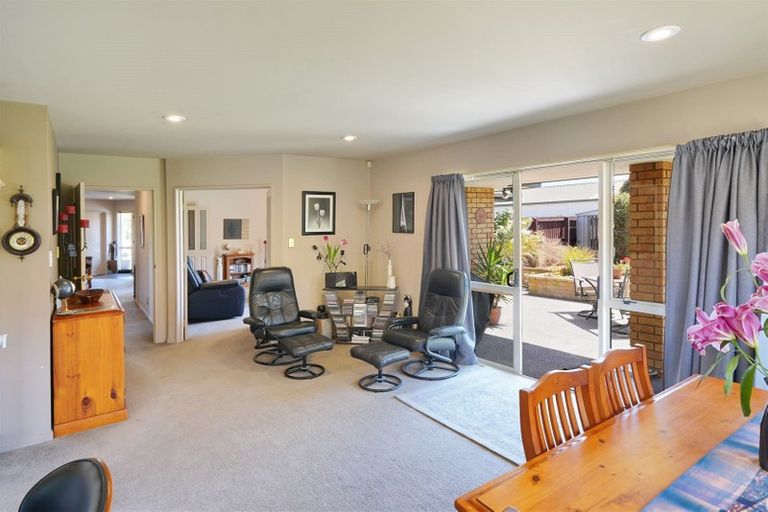 Photo of property in 34 Shenley Drive, Belfast, Christchurch, 8051