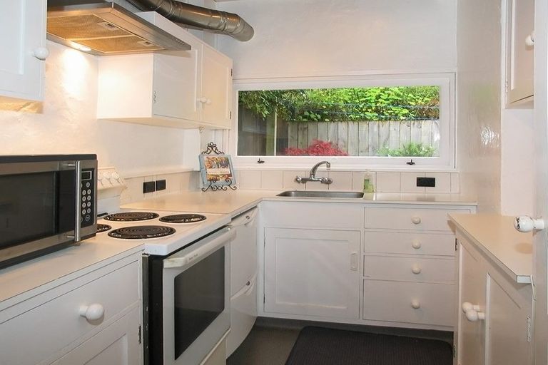 Photo of property in 18/10 Pitarua Street, Thorndon, Wellington, 6011