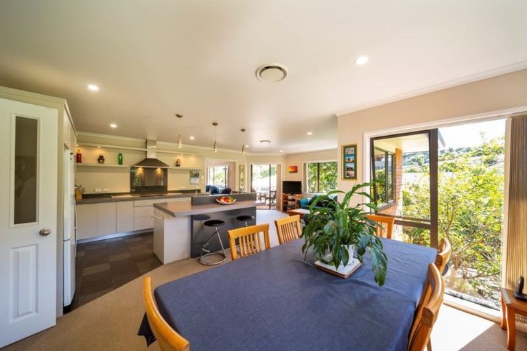 Photo of property in 223 Heta Road, Merrilands, New Plymouth, 4312