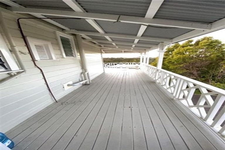 Photo of property in 165a Hinemoa Street, Birkenhead, Auckland, 0626