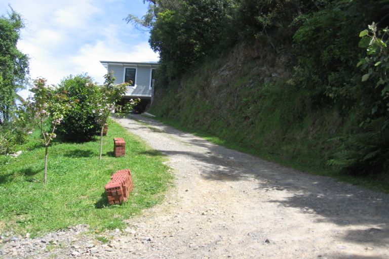 Photo of property in 22 Kimberley Way, Khandallah, Wellington, 6035