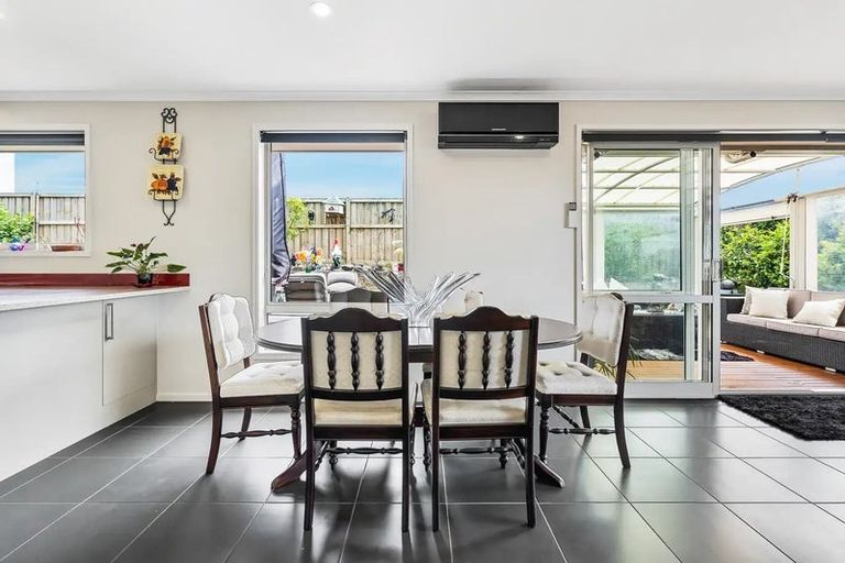 Photo of property in 41 Parkhaven Drive, Rosehill, Papakura, 2113