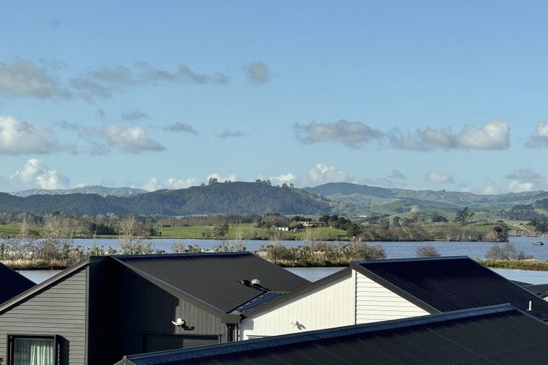 Photo of property in 22 Pourewa Street, Te Kauwhata, 3710