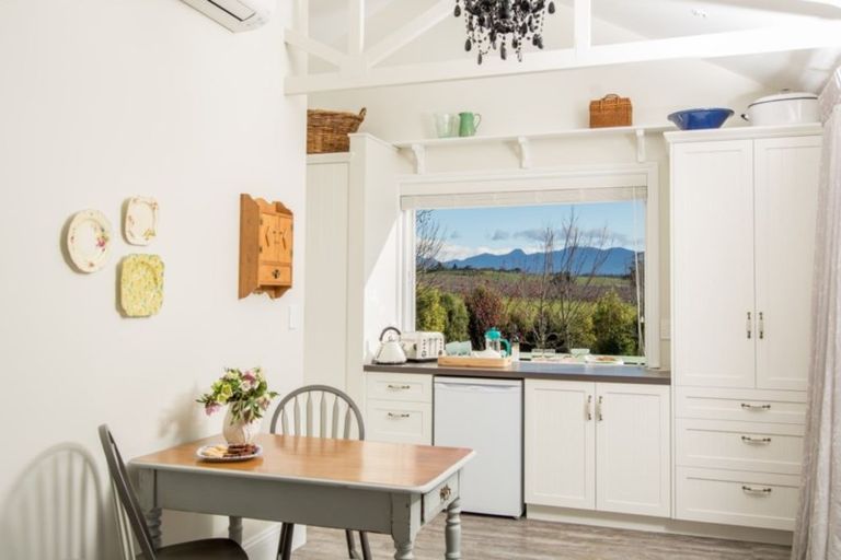 Photo of property in 281 Aporo Road, Tasman, Upper Moutere, 7173