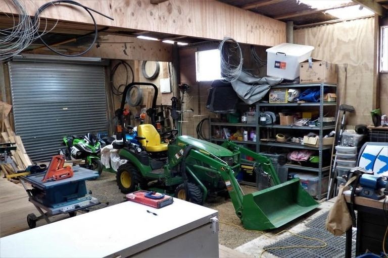 Photo of property in 593 Ormiston Road, Waipu, 0582