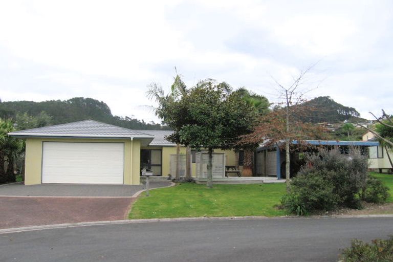 Photo of property in 13 Cathedral Court, Hahei, Whitianga, 3591