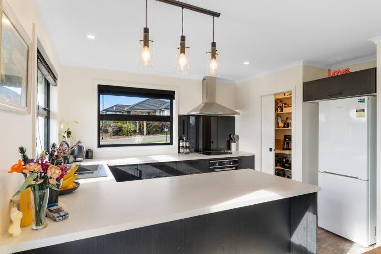 Photo of property in 32 Katania Heights, Brightwater, 7022