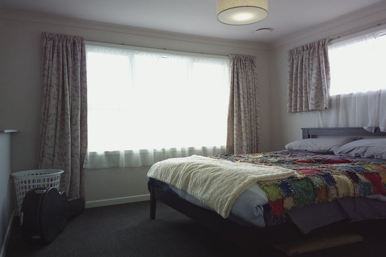 Photo of property in 52 Sheridan Terrace, Johnsonville, Wellington, 6037