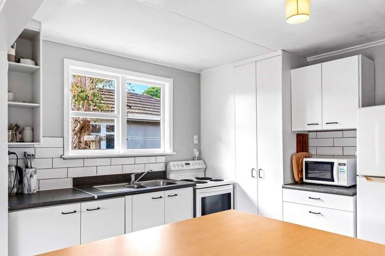 Photo of property in 93 Purnell Street, College Estate, Whanganui, 4500