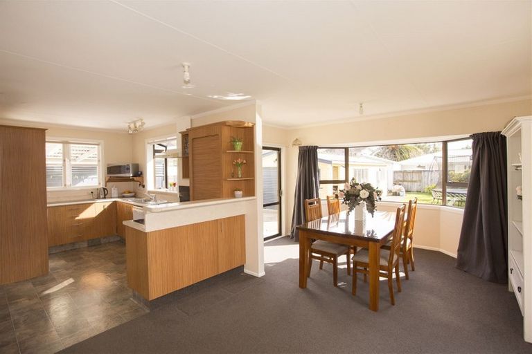 Photo of property in 2 Oban Place, Awapuni, Palmerston North, 4412