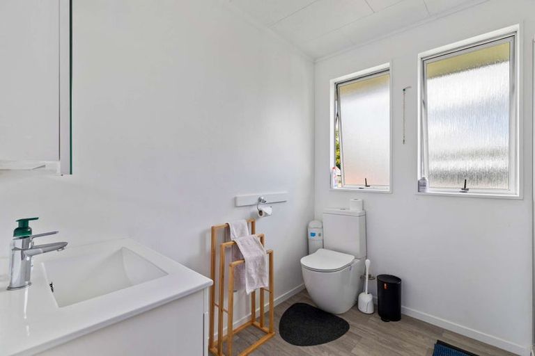 Photo of property in 45 Kaiwaka Road, Waiuku, 2123