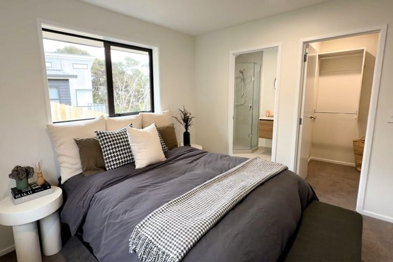 Photo of property in 11 Ti Tree Lane, Stanmore Bay, Whangaparaoa, 0932