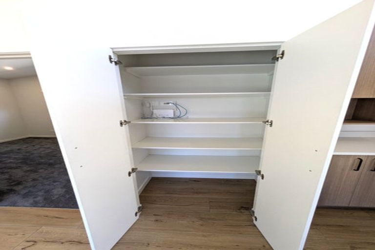 Photo of property in 20b Waterview Road West, Takanini, 2112