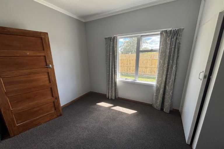 Photo of property in 24-26 Freyberg Street, Roslyn, Palmerston North, 4414