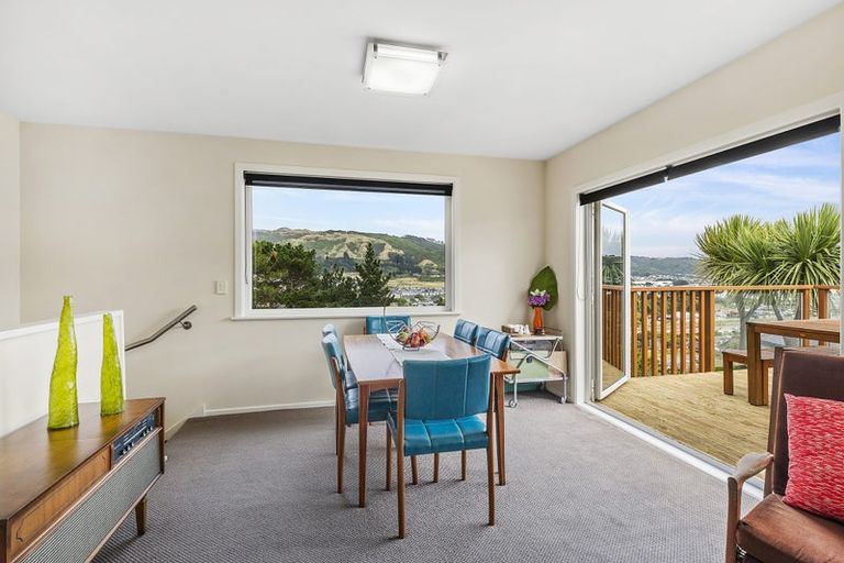 Photo of property in 8 Ash Grove, Ranui, Porirua, 5024