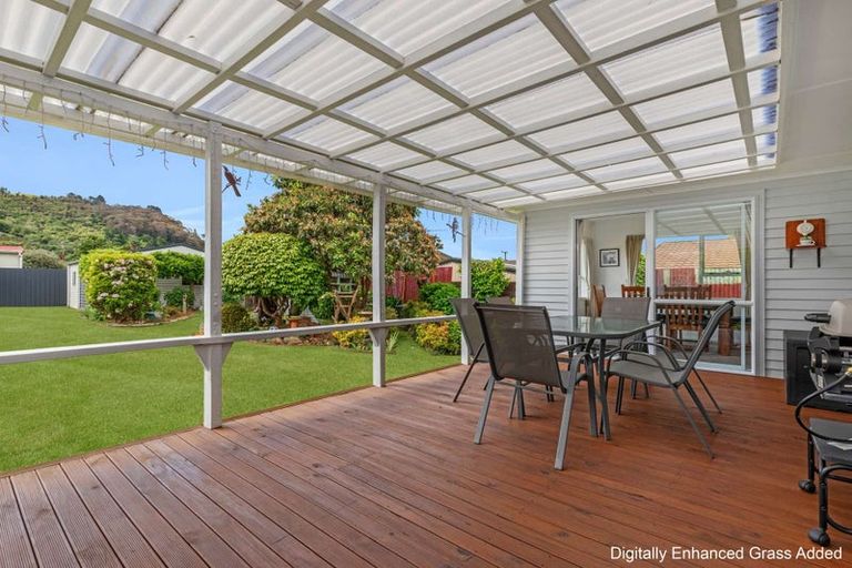 Photo of property in 1 Island View Road, Western Heights, Rotorua, 3015