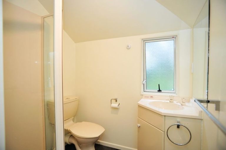 Photo of property in 2/4 Sheldon Street, Woolston, Christchurch, 8023