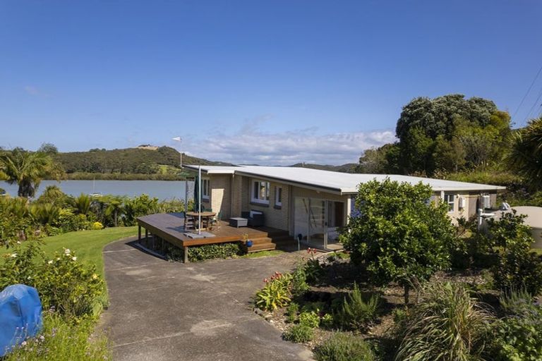 Photo of property in 3170 State Highway 10, Mangonui, 0494