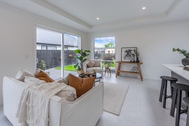 Photo of property in 23 Irvines Track, Halswell, Christchurch, 8025