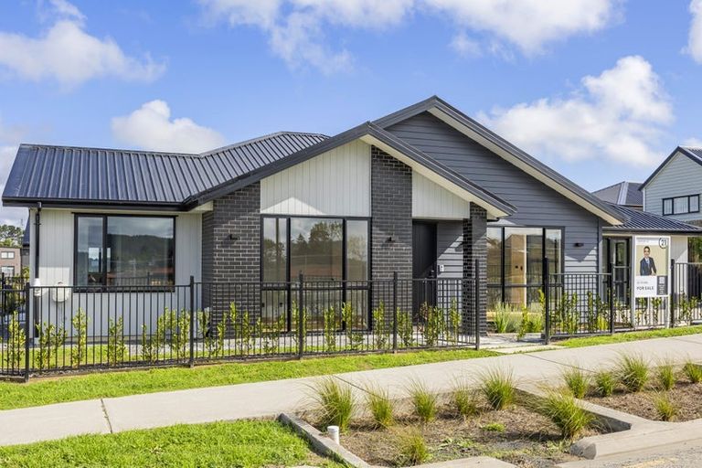 Photo of property in 75 Podgora Avenue, Huapai, Kumeu, 0810