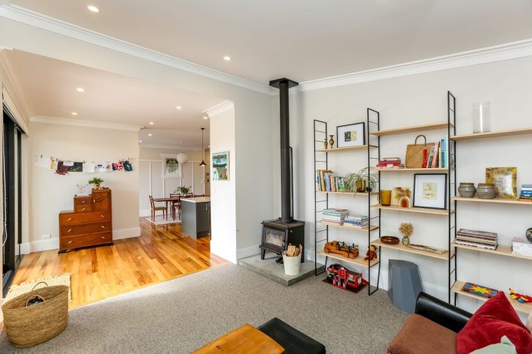 Photo of property in 22 Cutfield Road, New Plymouth, 4310