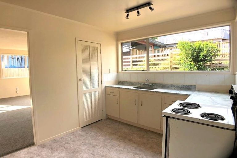 Photo of property in 1a Kamara Road, Glen Eden, Auckland, 0602