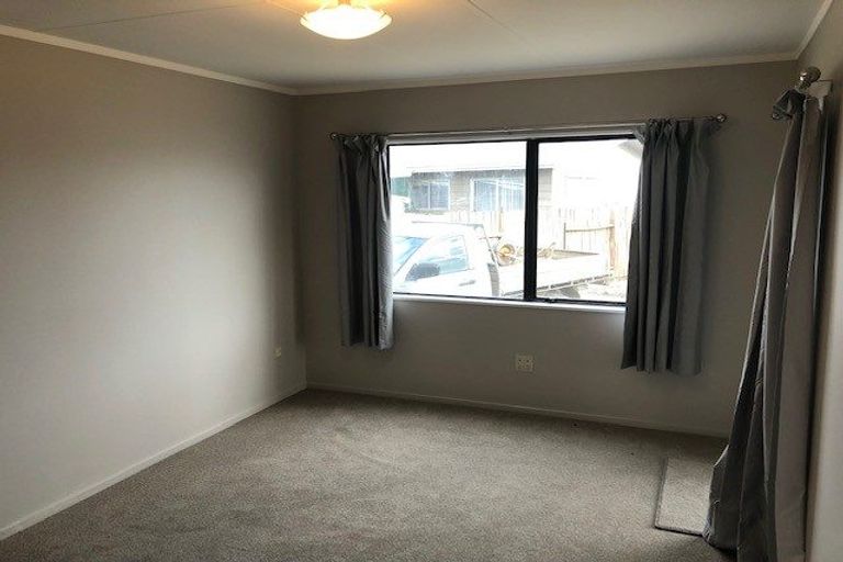 Photo of property in 28a Chelmarsh Place, Highbury, Palmerston North, 4412